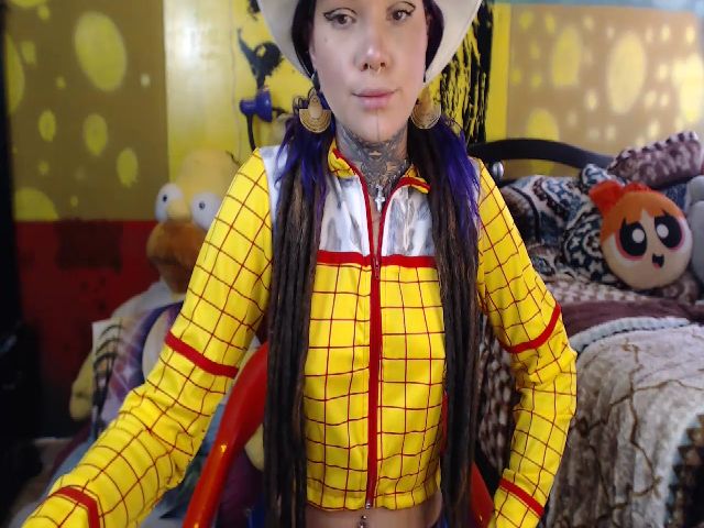 Live sex webcam photo for Lilmarieee #287894217