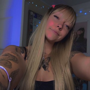 Live sex webcam photo for Lilpeachy #278242312