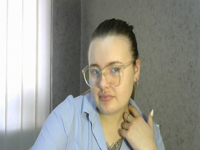 Live sex webcam photo for LiluDarkse #272476179