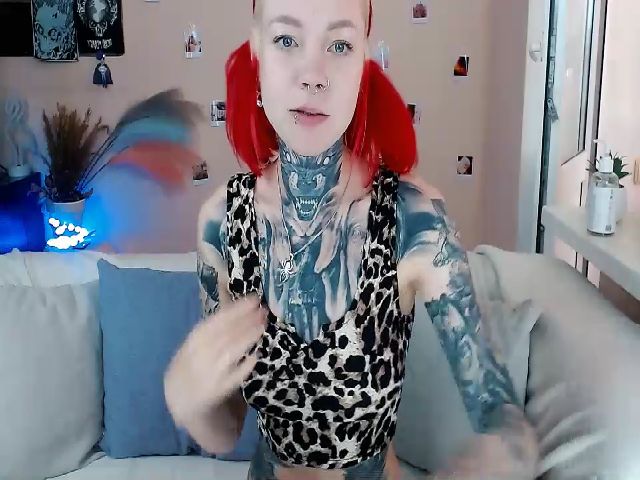 Live sex webcam photo for LiluKayden #273552164