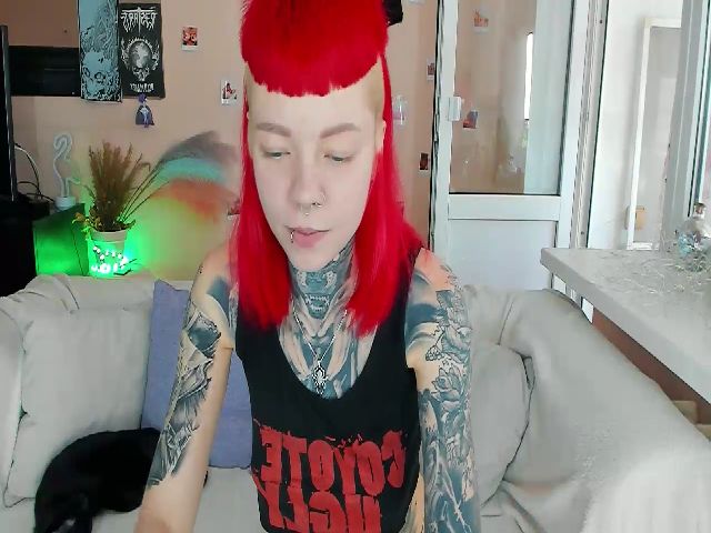 Live sex webcam photo for LiluKayden #273570939