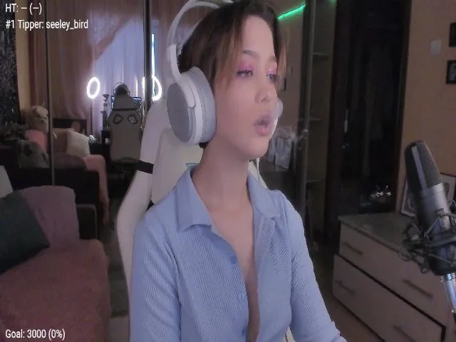 Live sex webcam photo for Lilu_Ss #272156229