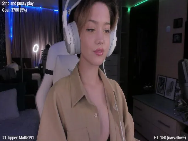 Live sex webcam photo for Lilu_Ss #272399509