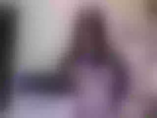 Live sex webcam photo for LilyLou23 #273813179