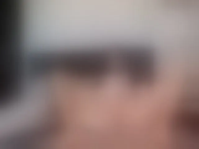 Live sex webcam photo for LilyLou23 #273839049