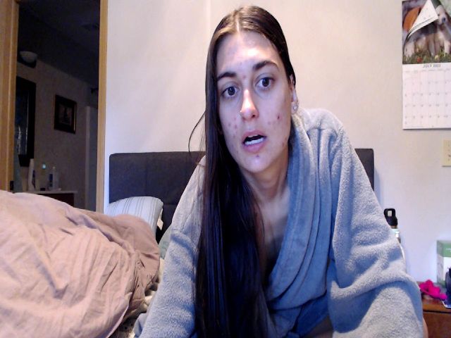 Live sex webcam photo for LilyLou23 #274238609