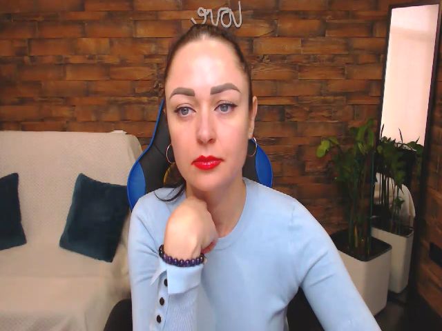 Live sex webcam photo for LilyTayrol #274601716