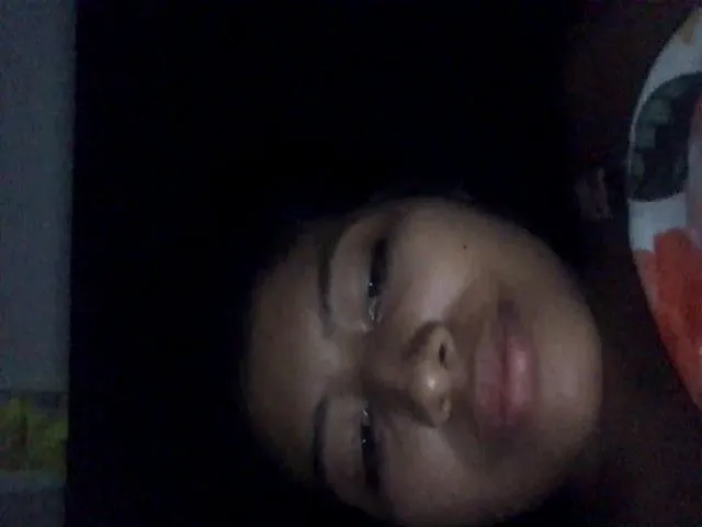 Live sex webcam photo for Lina_Ross #272105373