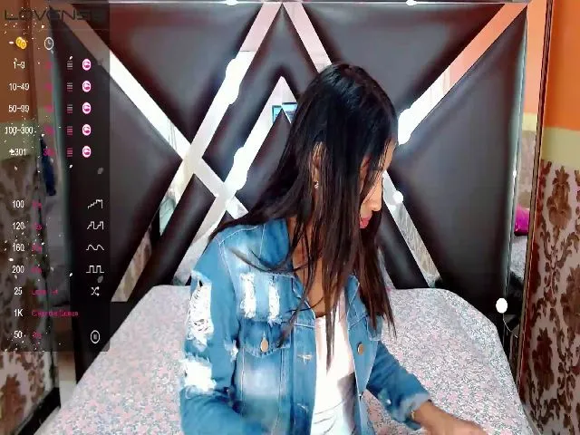 Live sex webcam photo for Lina_Ross #273189395
