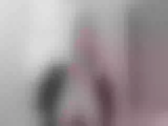 Live sex webcam photo for LindaSophie #273247844