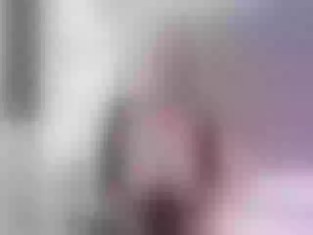 Live sex webcam photo for LindaSophie #273596478