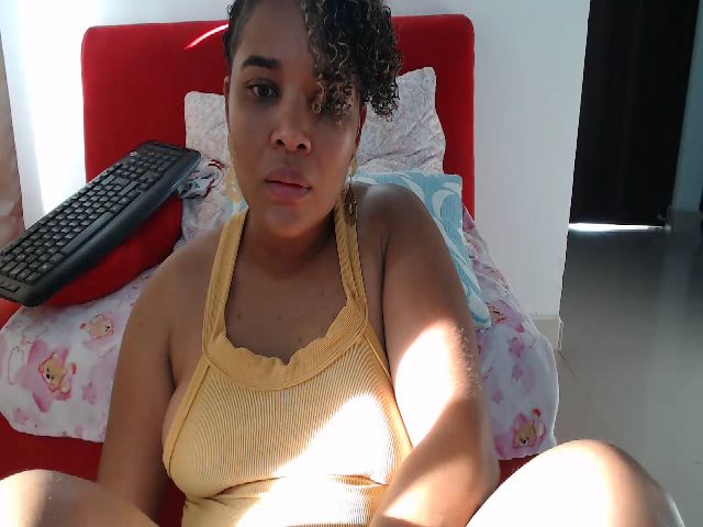 Live sex webcam photo for Linda_Brown8 #273256706