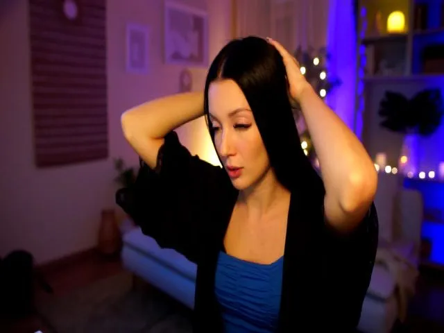 Live sex webcam photo for Lindamell #273456721