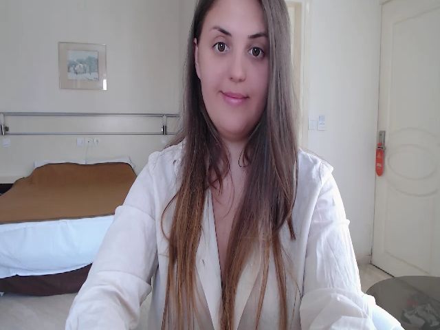 Live sex webcam photo for Linsey_ #273570508