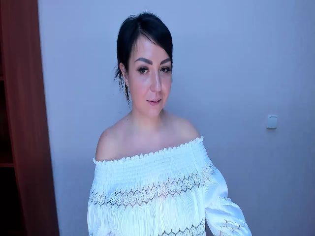 Live sex webcam photo for Liragan #272043733