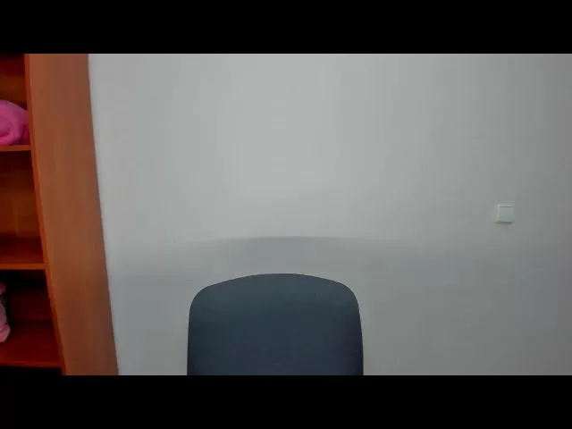 Live sex webcam photo for Liragan #272345035