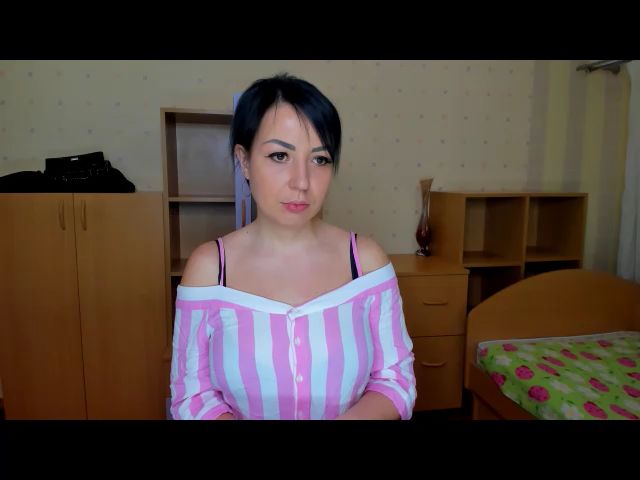 Live sex webcam photo for Liragan #272465175