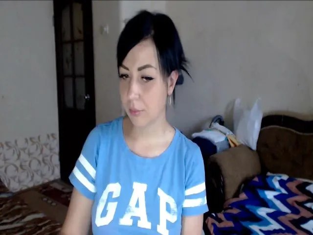 Live sex webcam photo for Liragan #273939745