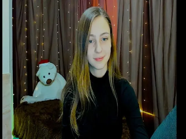 Live sex webcam photo for LisaBaker_ #272096427