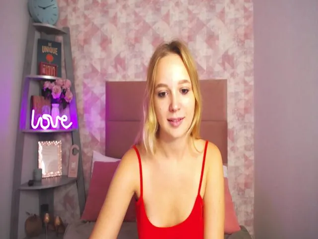 Live sex webcam photo for LisaFalls #274411143