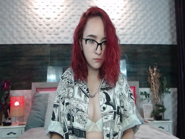 Live sex webcam photo for LisaMarvel #274127355