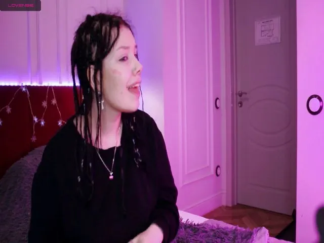 Live sex webcam photo for Lisa_Teeny #272942536