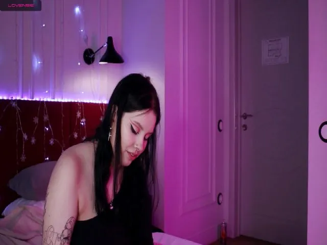 Live sex webcam photo for Lisa_Teeny #273090675