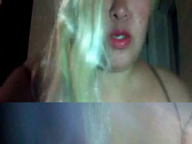 Live sex webcam photo for Lisette4 #272571614