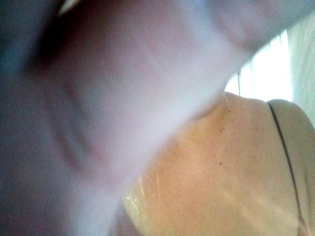 Live sex webcam photo for Lisette4 #273088651
