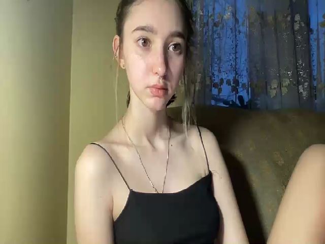 Live sex webcam photo for LissaGrettel #273202039