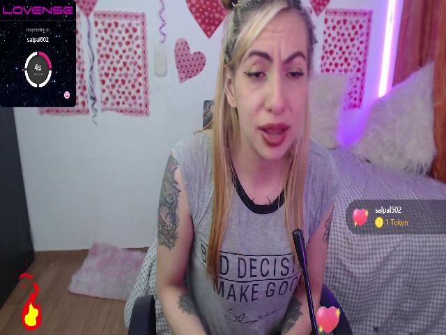 Live sex webcam photo for Lissjensen #272914343