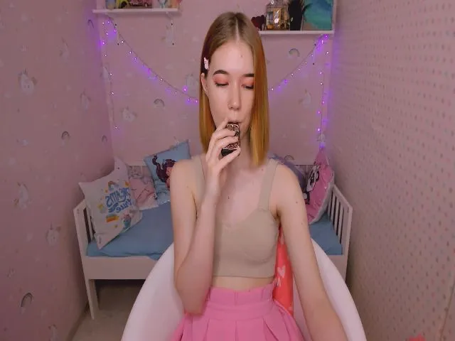 Live sex webcam photo for Litl_Mia #287892860