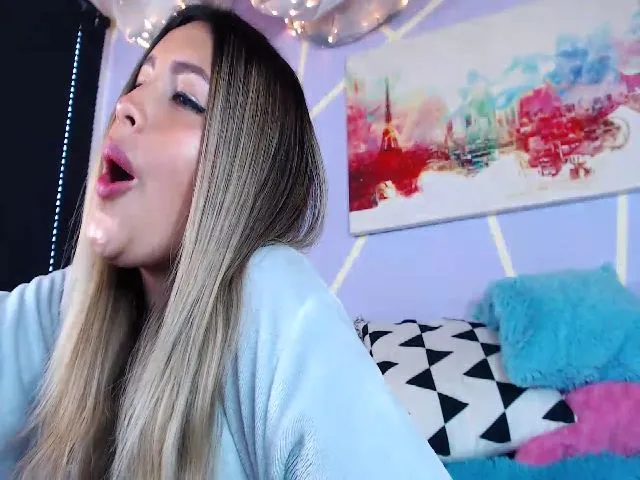 Live sex webcam photo for Litlecapricex #272227542