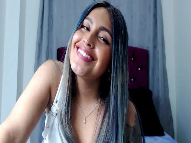 Live sex webcam photo for Litlecapricex #273162749