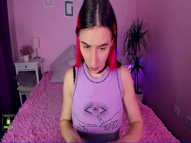 Live sex webcam photo for LittleDevilJN #272408826