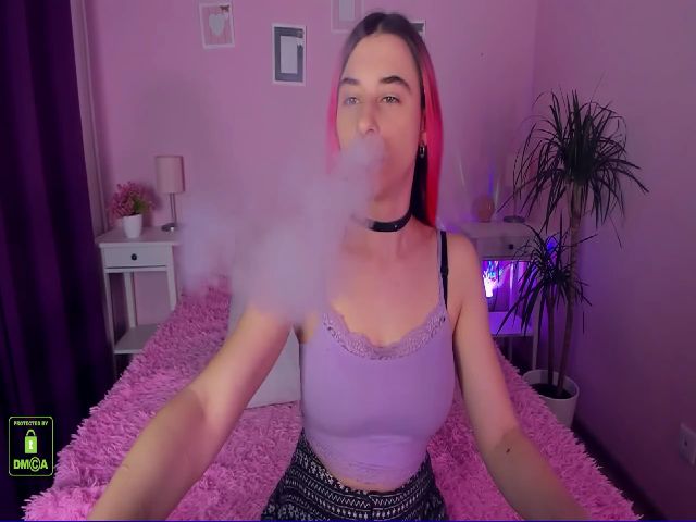 Live sex webcam photo for LittleDevilJN #272450450