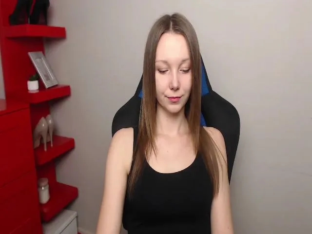 Live sex webcam photo for Little_ZOE #272629303