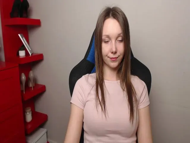 Live sex webcam photo for Little_ZOE #272741511