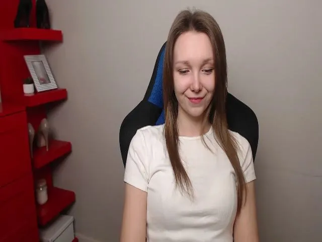 Live sex webcam photo for Little_ZOE #272926621