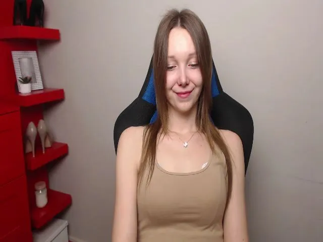 Live sex webcam photo for Little_ZOE #273175614