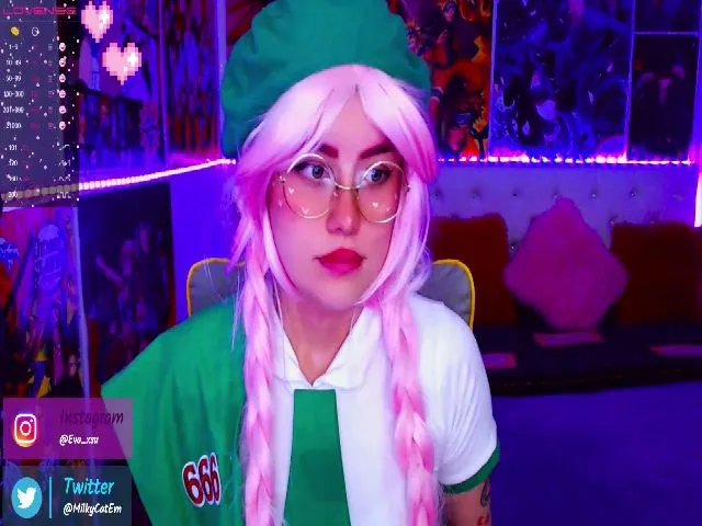 Live sex webcam photo for Little_eva_ #272937795