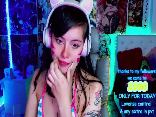 Live sex webcam photo for Little_eva_ #272987162