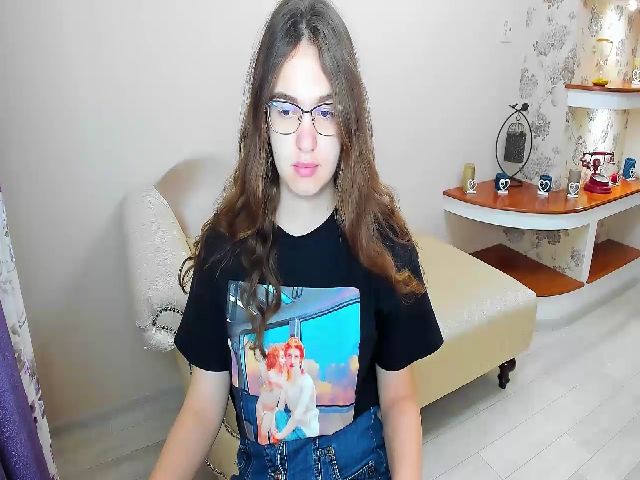 Live sex webcam photo for Littlee_Devil #272975467