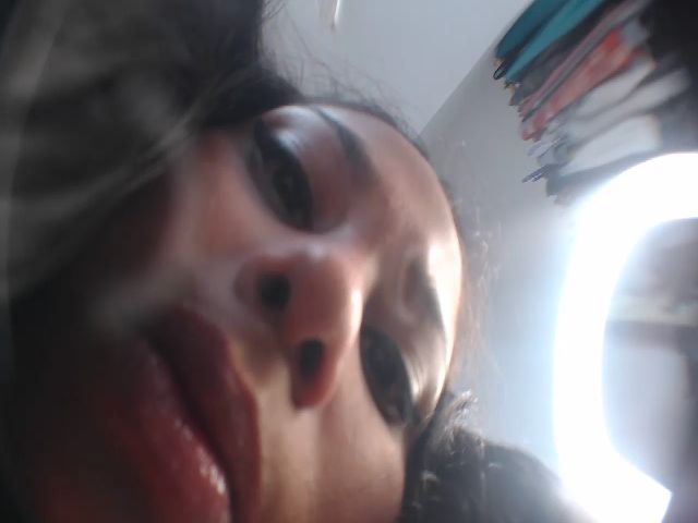 Live sex webcam photo for Littlejulieta #273515900