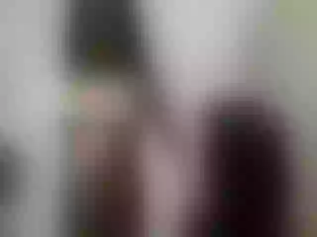 Live sex webcam photo for Littlesarita #272479118