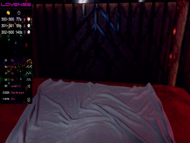 Live sex webcam photo for LittlleAngela #272053544