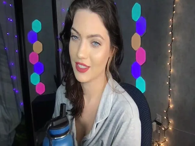 Live sex webcam photo for LivGrey #272236012