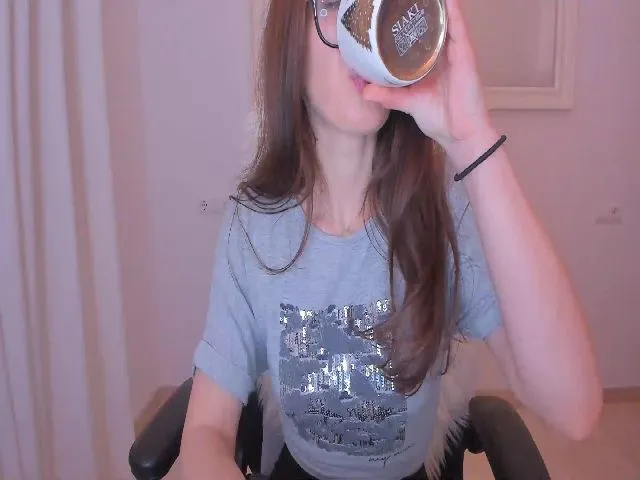 Live sex webcam photo for LivM_ #271906233