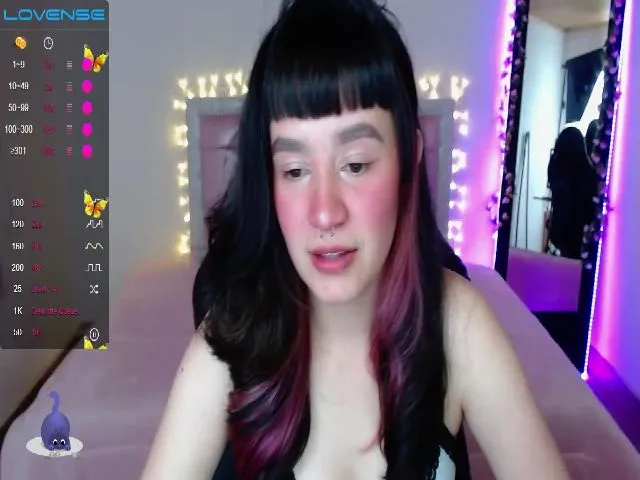 Live sex webcam photo for Liv_rosse_ #273851921