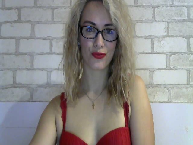 Live sex webcam photo for LiyaBarbie #272180862